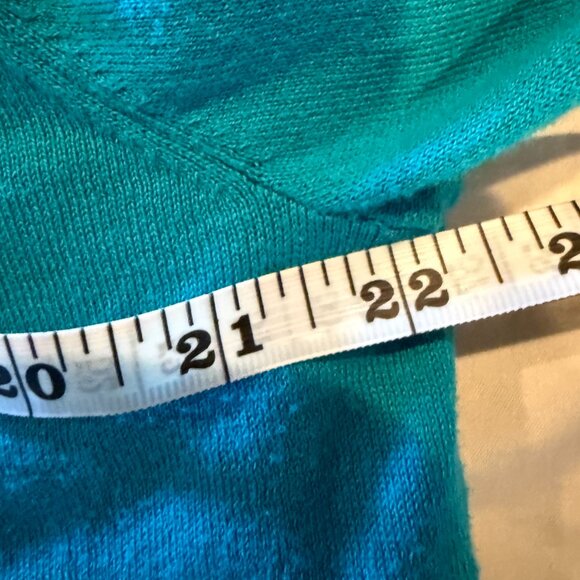 XL Michael Kors teal light sweater with leopard print on bottom with two buttons - Picture 6 of 7